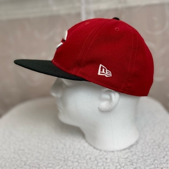 Cincinnati Reds Fitted Cap, 7-3/8 - Picture 3 of 11